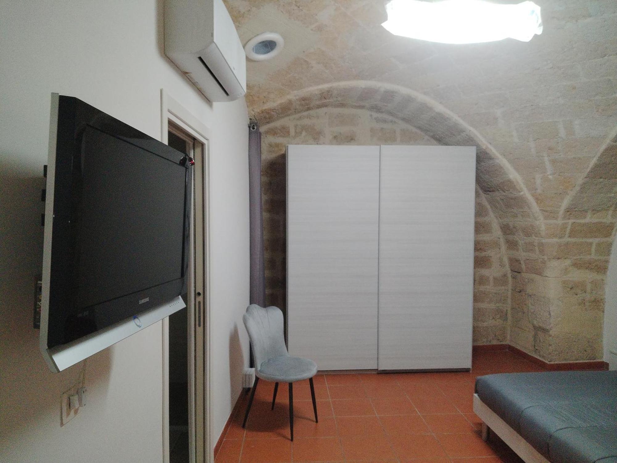 Casa Vacanza Nel Cuore Della Pietra Barletta Eksteriør billede